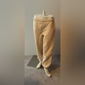 Aritzia TNA Cozy Fleece Sweatpants Jogger- Buttercream Mega Fit